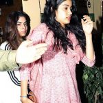 Sridevi’s Daughters – Janhvi and Khushi Kapoor Hit a Restaurant Together in Mumbai (PHOTOS)